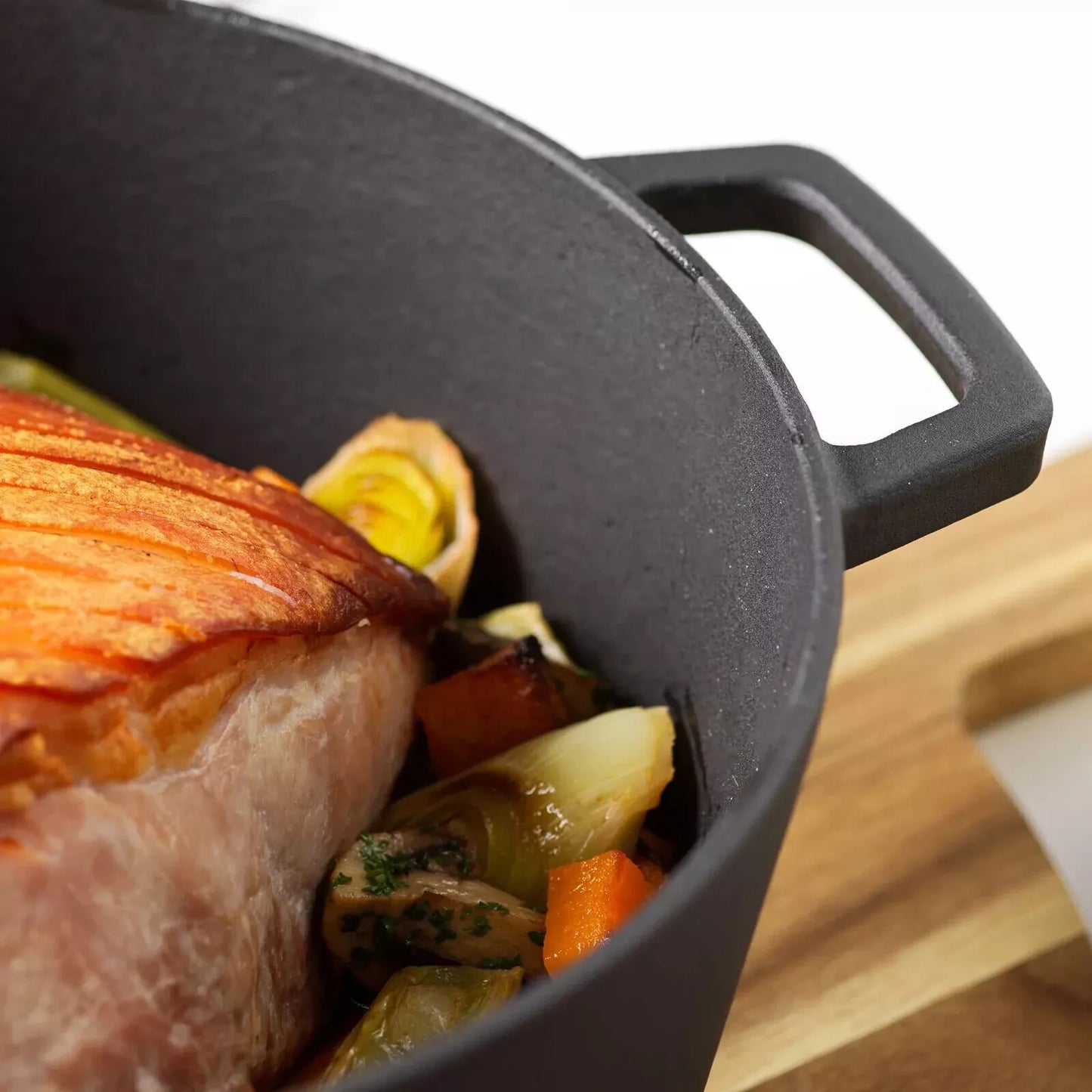 Fissler Casseruola in Ghisa Pentola Stufato Forno Sicuro Coperchio Autocostruzione 24cm 4,2L